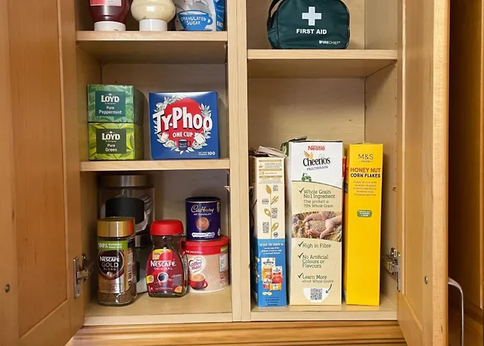 Premier Hotels in Vibrant North Finchley N12