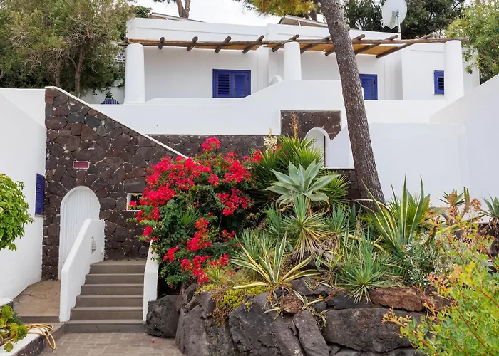 Miglior Hotel a Stromboli con Vista Mozzafiato